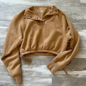 Yellow cropped jumper